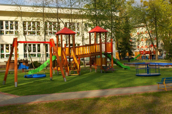 Продажа  торговой марки, ноу-хау, станков и материалов по производству детских площадок в Польше